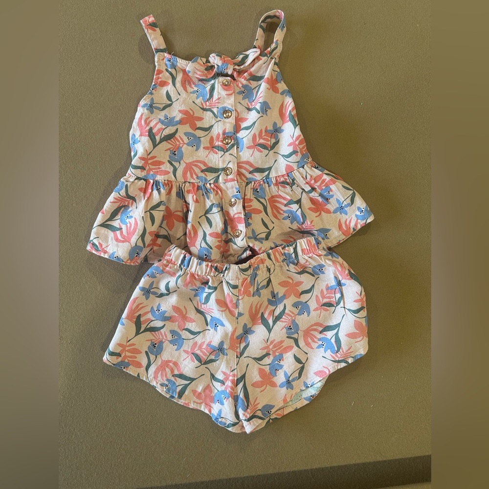 Vince Camuto Floral Short Set